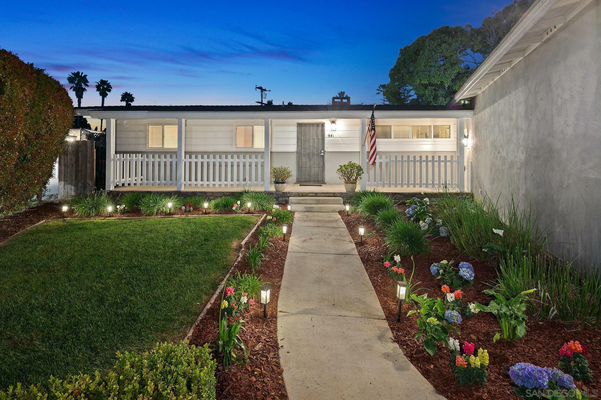 Property Photo:  441 Country Club Ln  CA 92118 