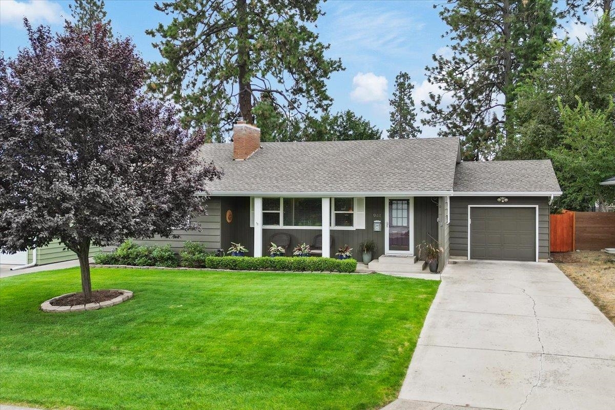3 bed Spokane home for sale 944 E 35th Ave, Spokane, WA 99203