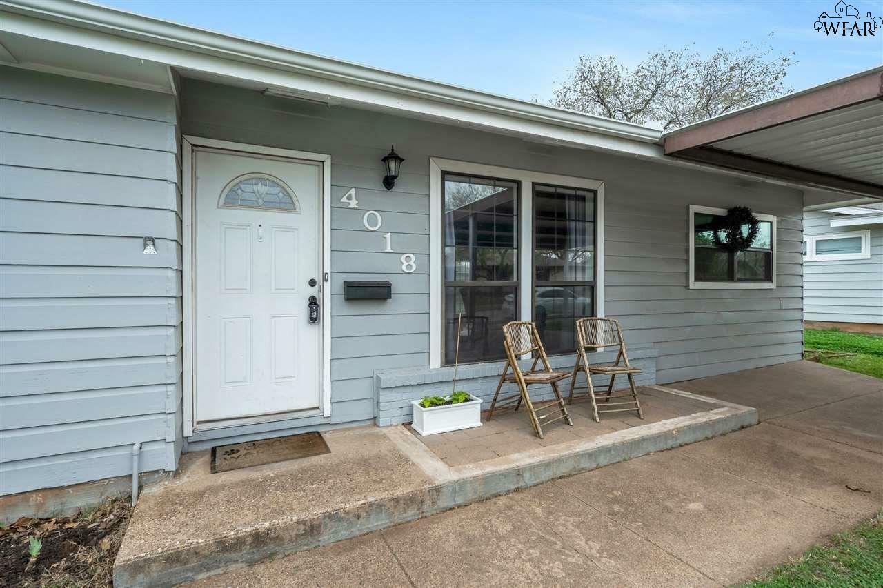 Property Photo:  4018 Featherston Avenue  TX 76308 