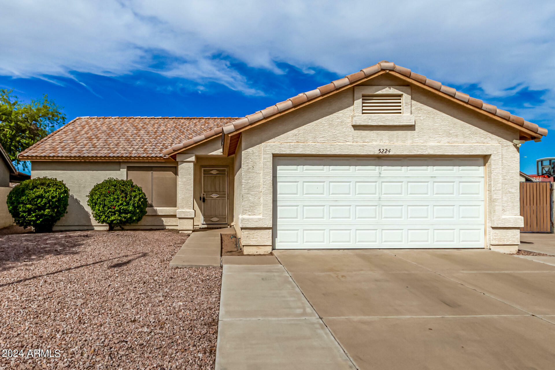 Property Photo:  5224 N 104th Avenue  AZ 85307 