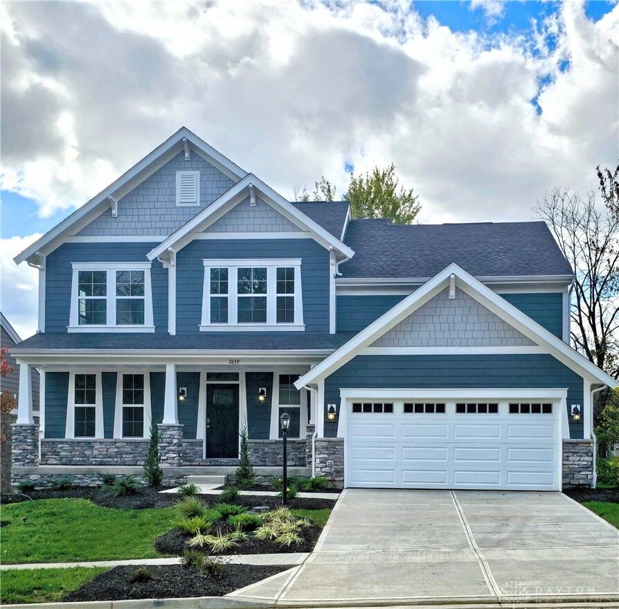 Property Photo:  2639 Golden Leaf Drive  OH 45431 