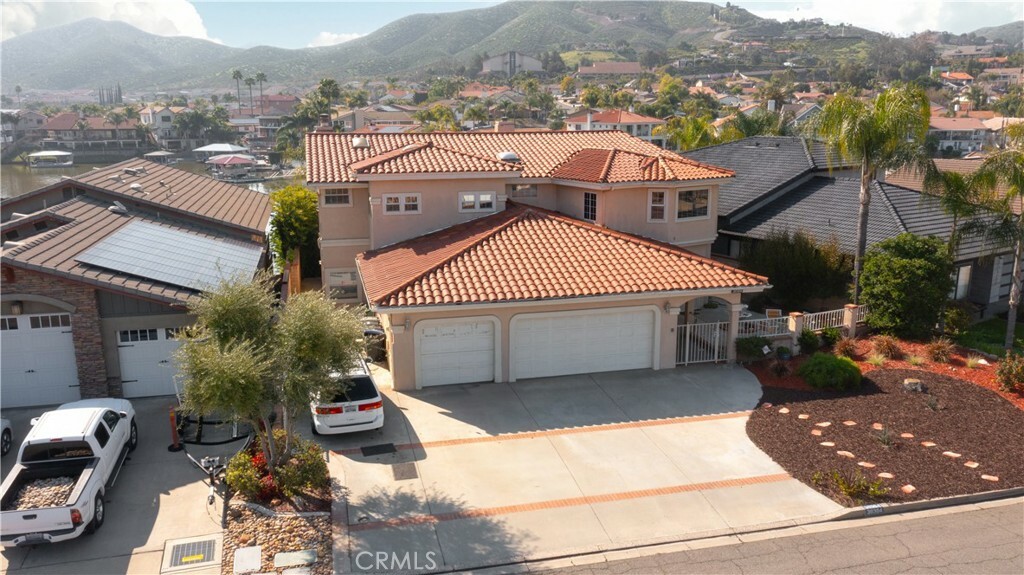 Property Photo:  30304 Skippers Way Drive  CA 92587 