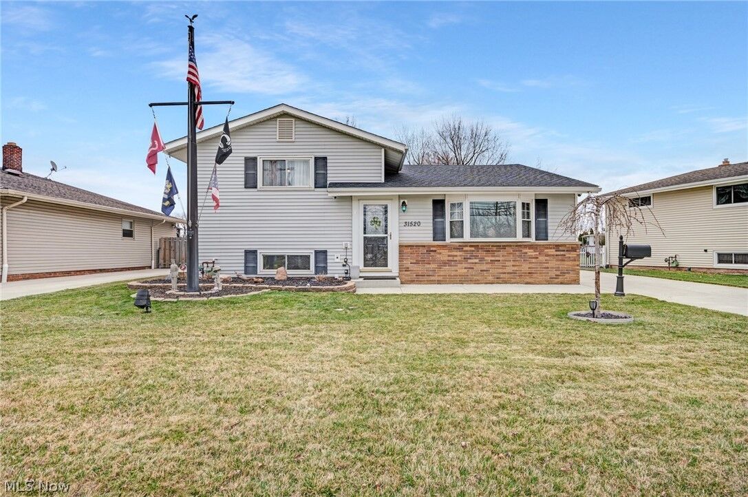 Property Photo: 31520 Willowick Drive OH 44095