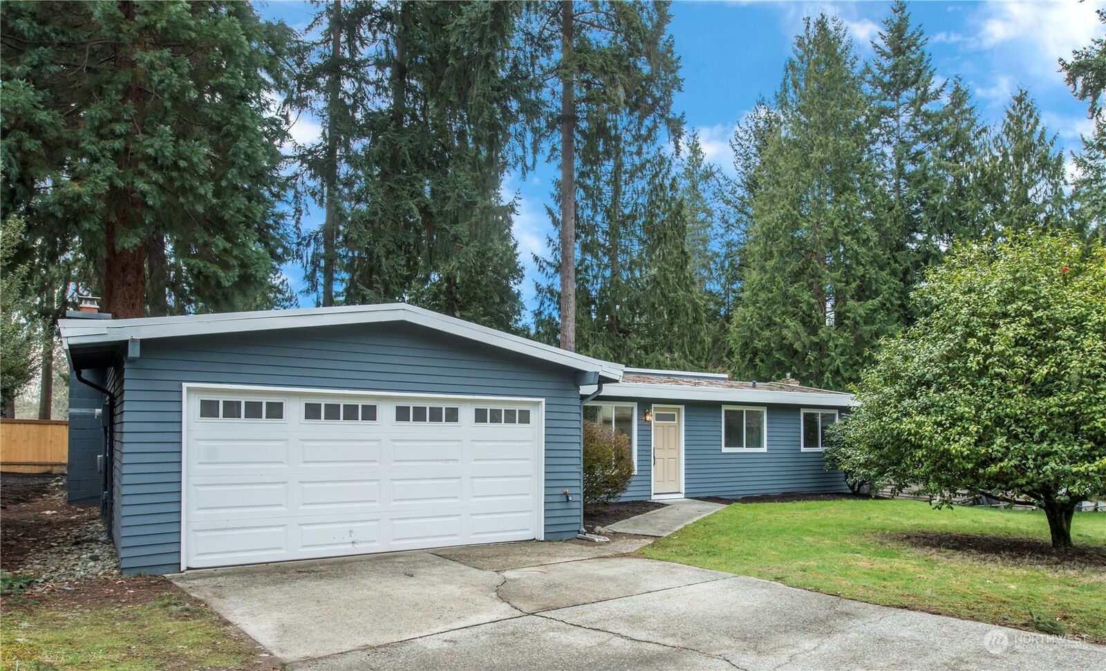 Property Photo: 12911 NE 131st Street WA 98034