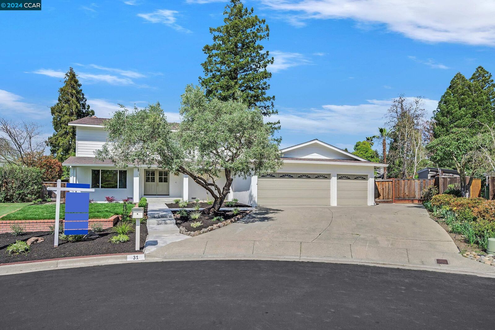 Property Photo:  31 Saint Joan Ct  CA 94526 