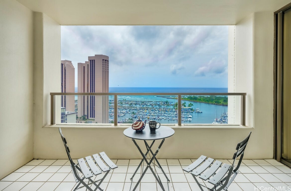 Property Photo:  1650 Ala Moana Boulevard 2611  HI 96815 