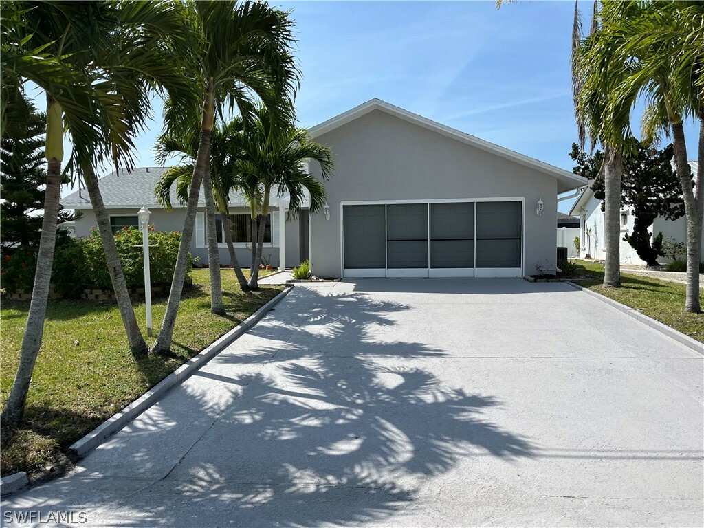 Property Photo:  12233 Star Shell Drive  FL 33991 