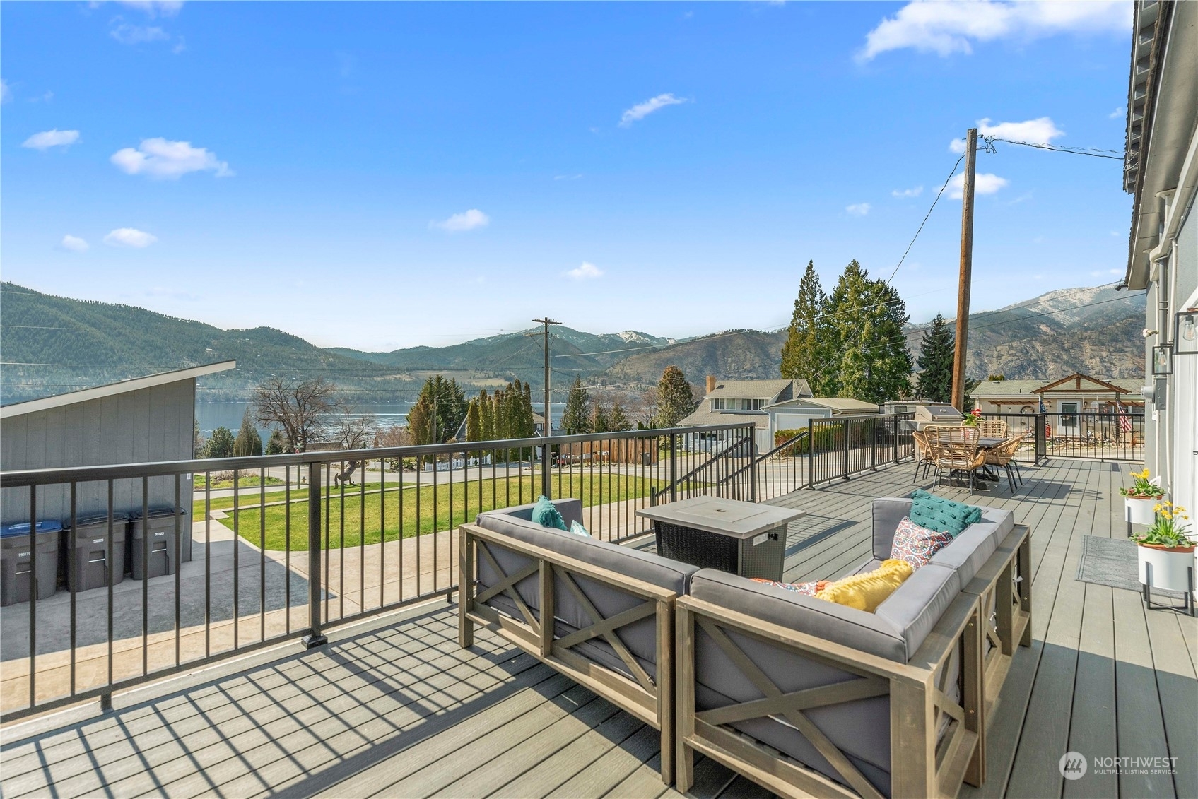 Property Photo:  820 Manson Boulevard  WA 98831 