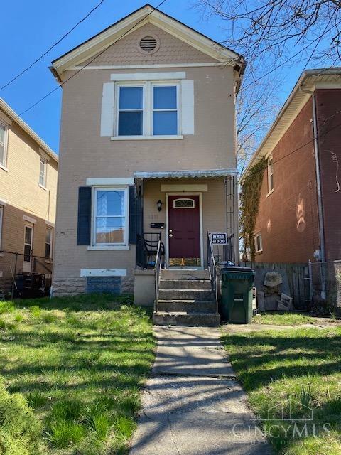 Property Photo:  4816 Oak Street  OH 45212 