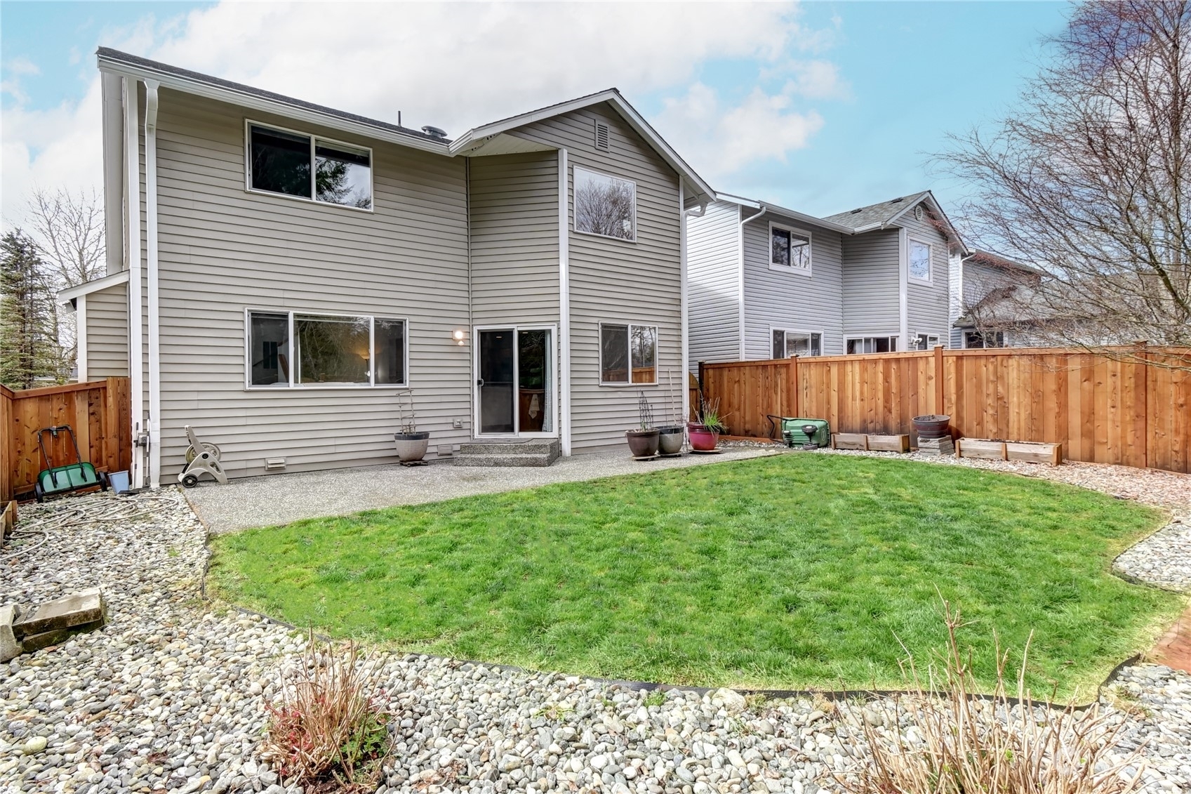 Property Photo: 711 123rd Avenue NE WA 98258