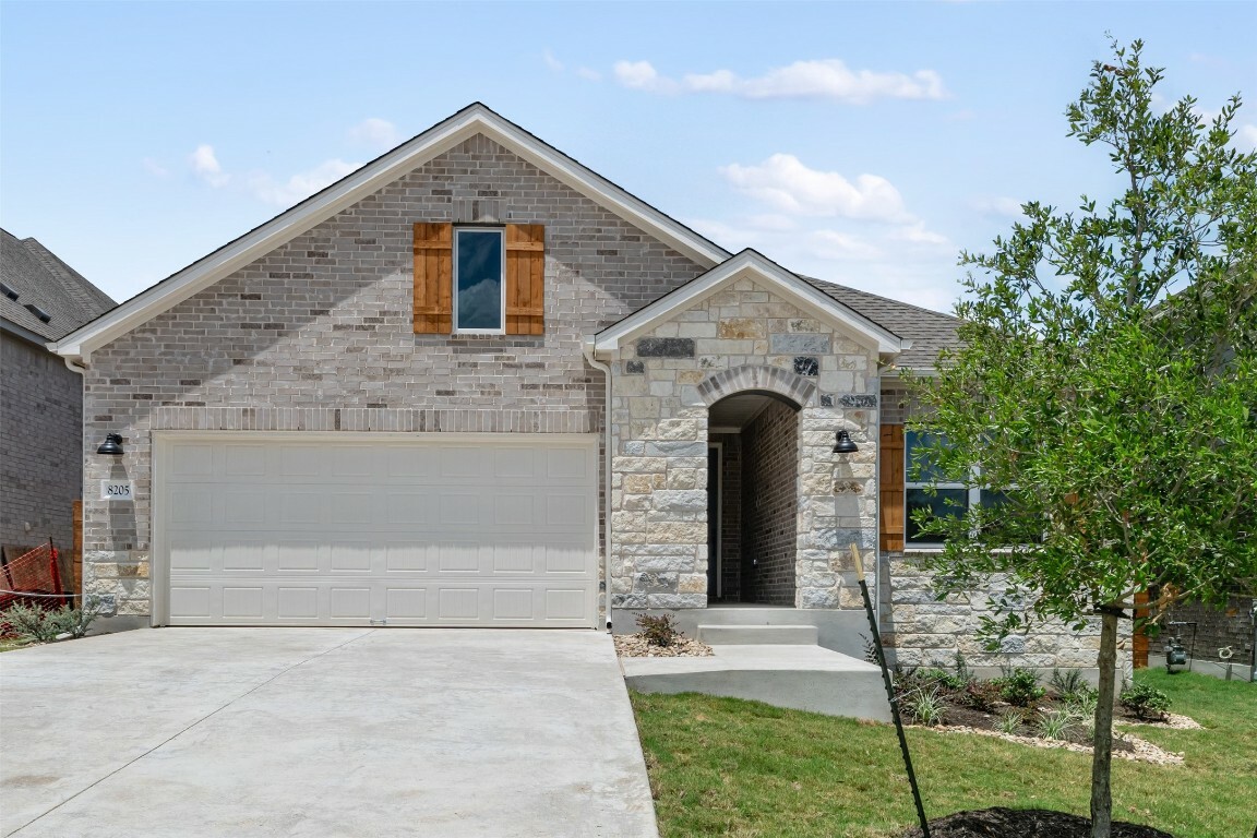 Property Photo: 8205 Grenadier Drive TX 78738