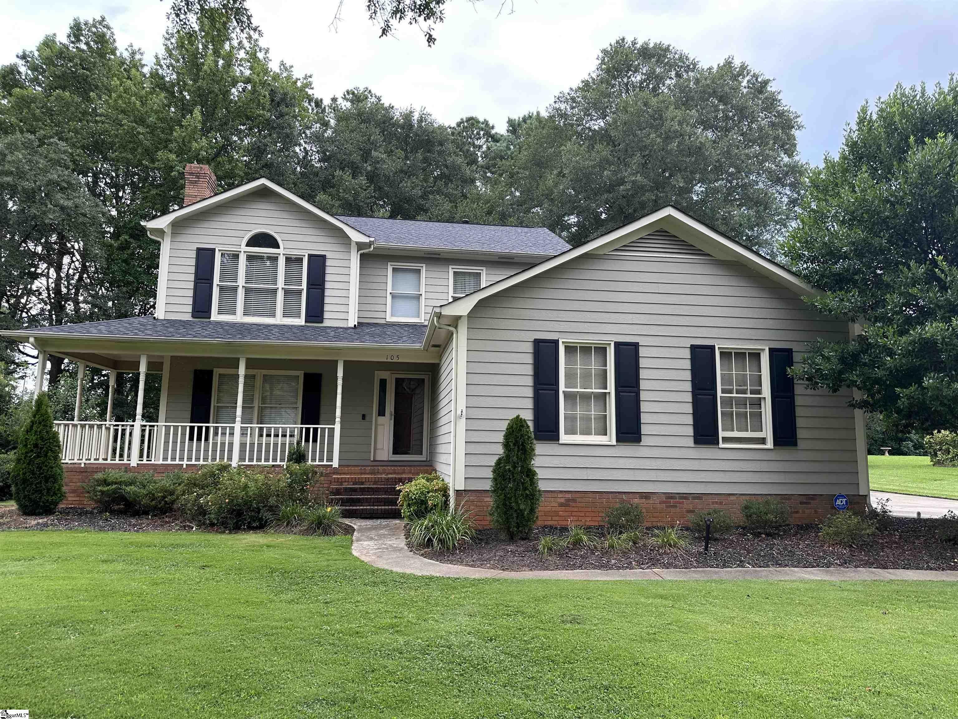 Property Photo:  105 Gable Court  SC 29307 