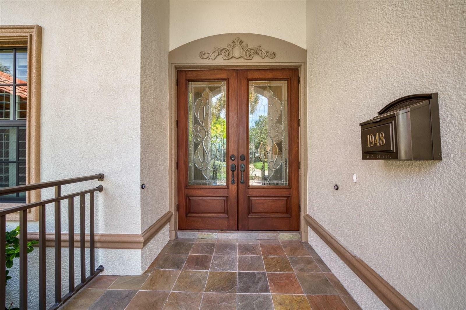 Property Photo: 1948 Kansas Avenue NE FL 33703