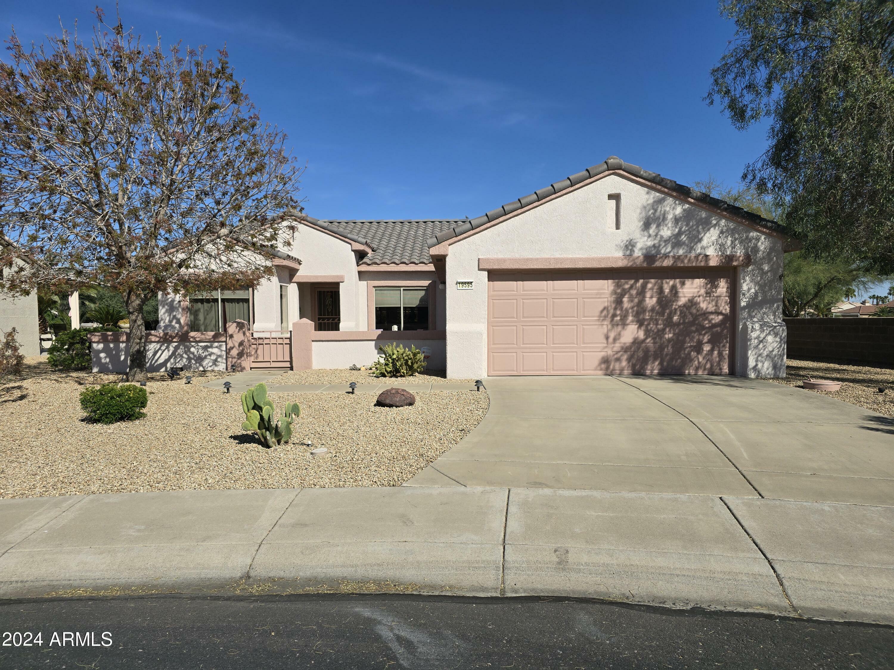 Property Photo:  19595 N Sunburst Way  AZ 85374 