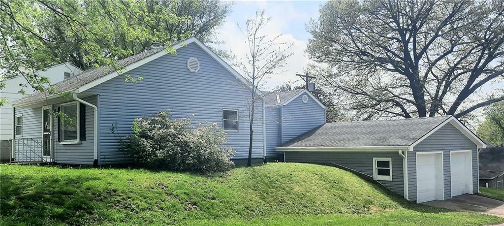 Property Photo: 402 Eulich Street MO 64501