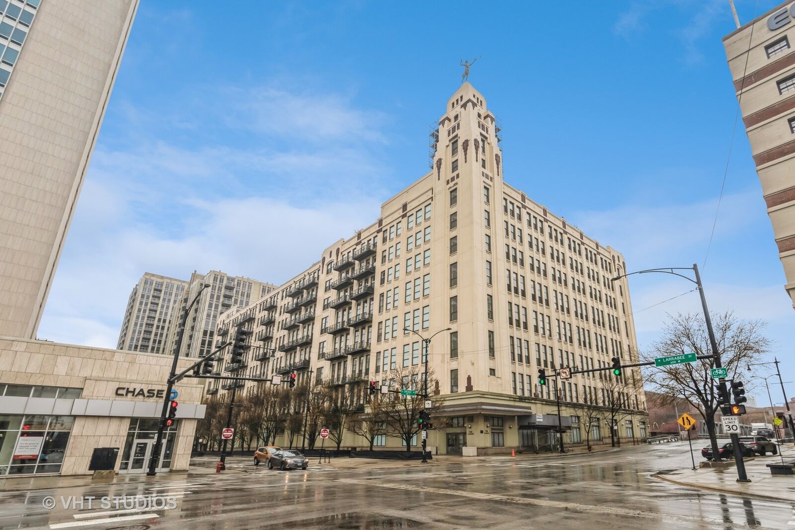 Property Photo: 758 N Larrabee Street 229 IL 60610