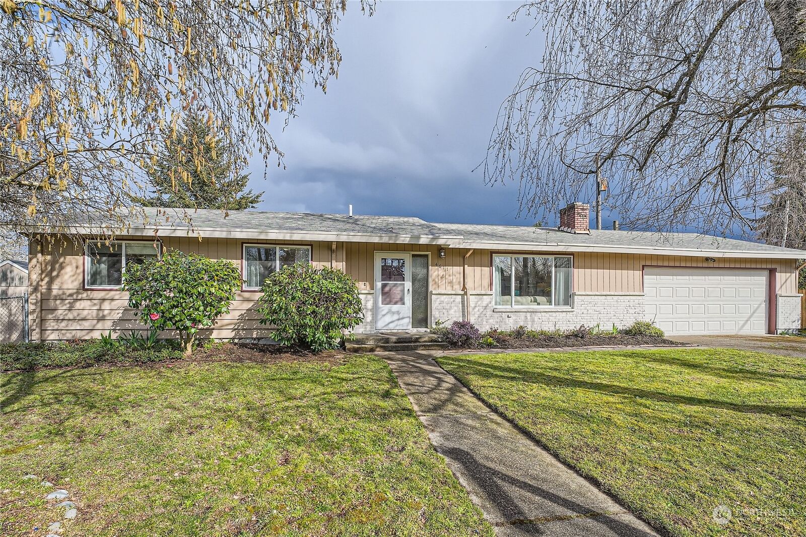 Property Photo:  4611 N Highland Avenue  WA 98407 