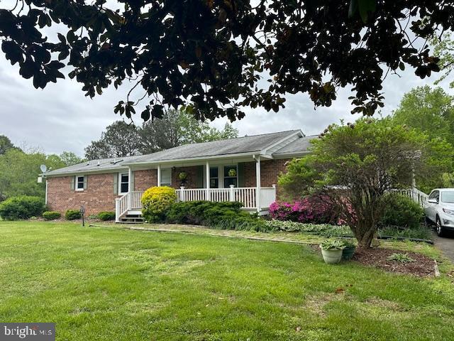Property Photo: 348 Oyster Way VA 22473