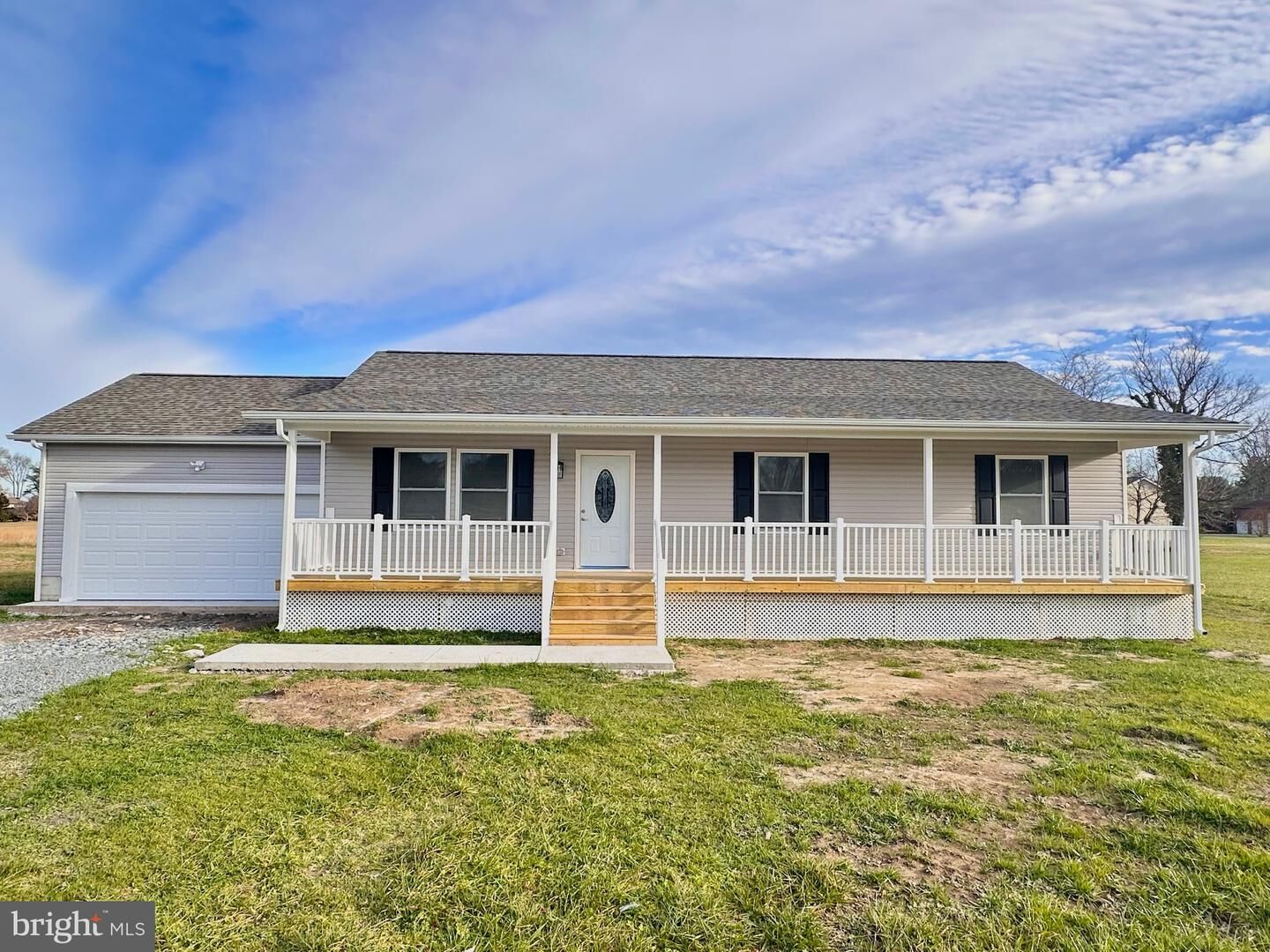 Property Photo: 842 Royal Way VA 22520