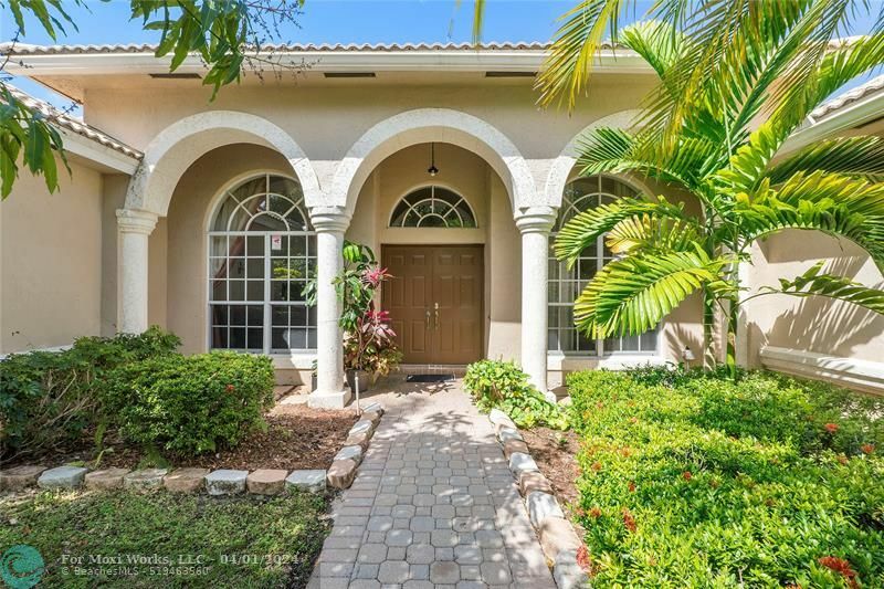 Property Photo:  5038 NW 57th Way  FL 33067 