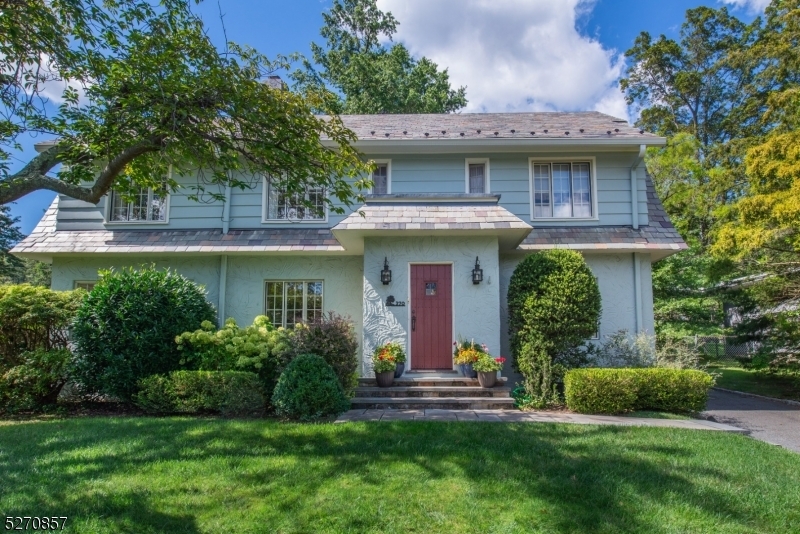 Property Photo: 370 N Mountain Ave NJ 07043
