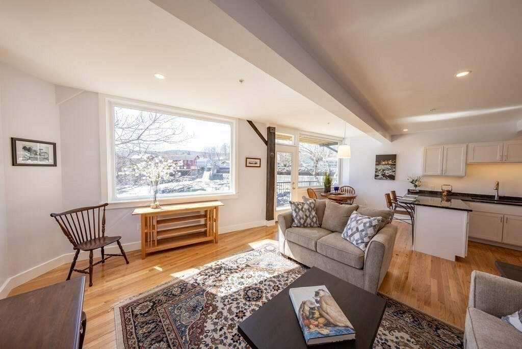 Property Photo:  10 Deerfield Ave 5  MA 01370 