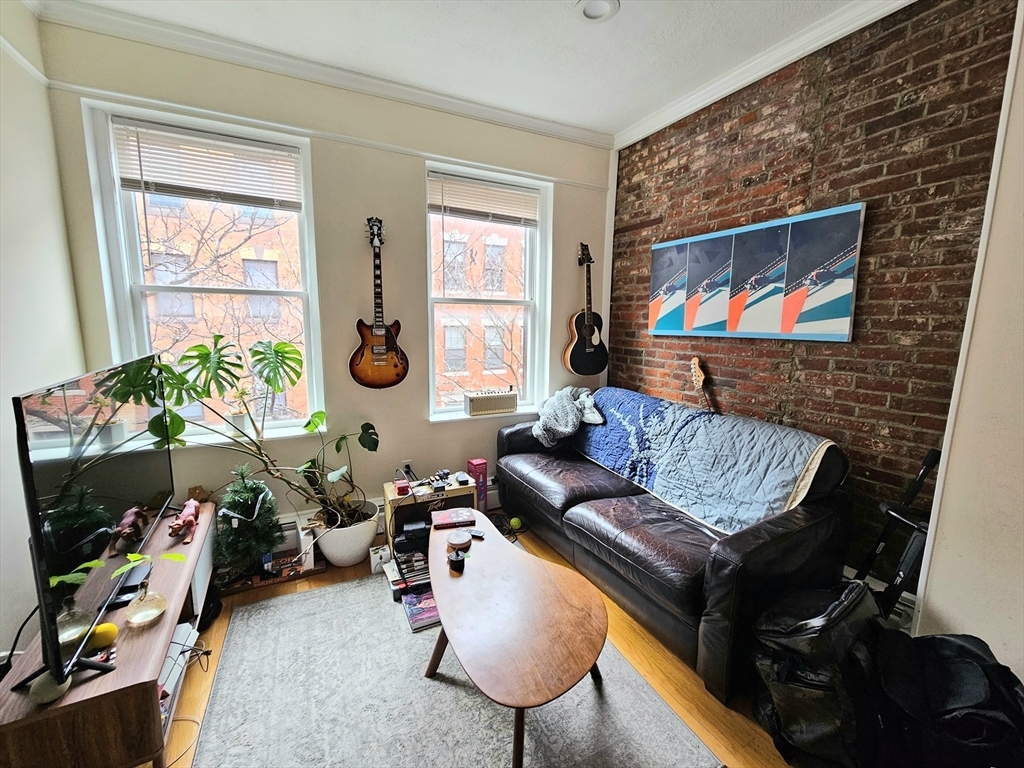 Property Photo:  61 Phillips St 3  MA 02114 