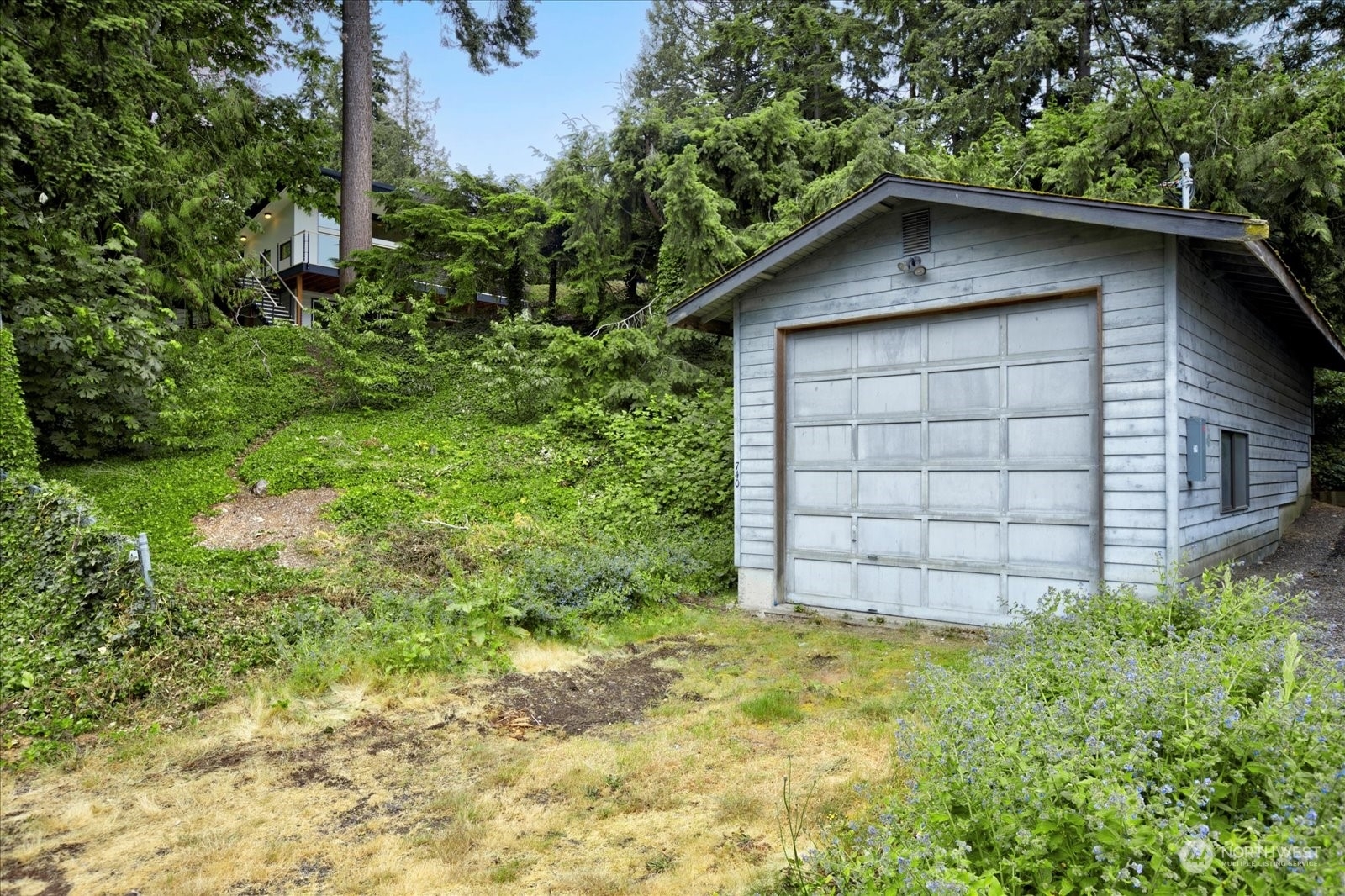 Property Photo:  738 Sprague Street  WA 98020 