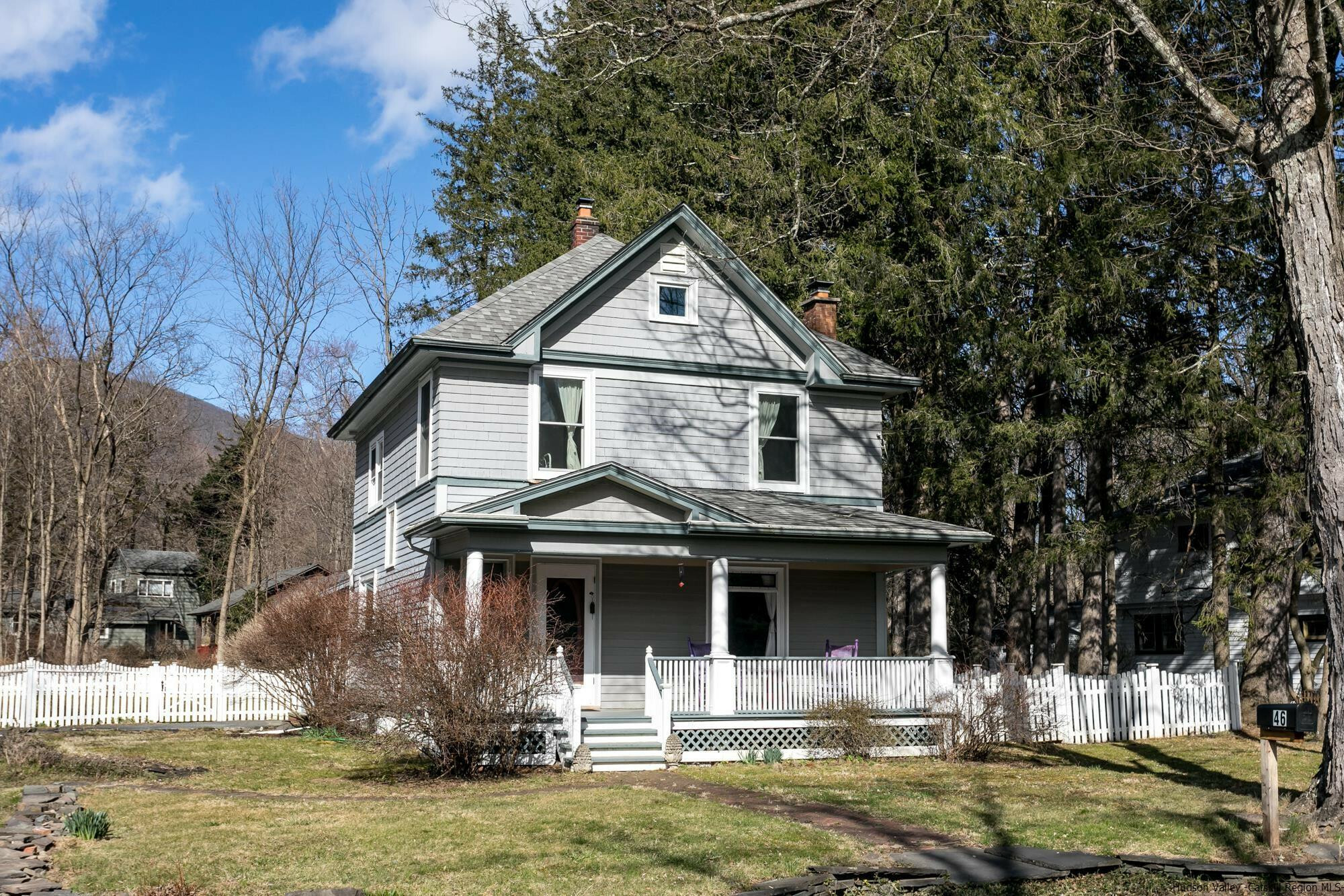 Property Photo:  46 Lower Byrdcliffe  NY 12498 