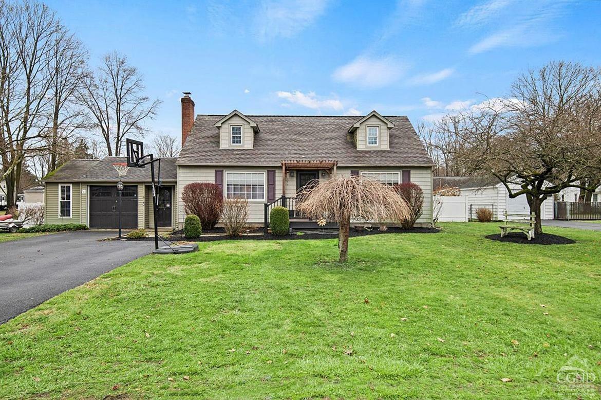 Property Photo:  6 Valley View Road  NY 12538 