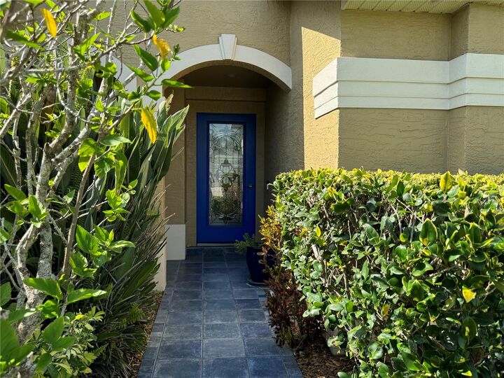 Property Photo:  5009 Sturbridge Court  FL 34238 