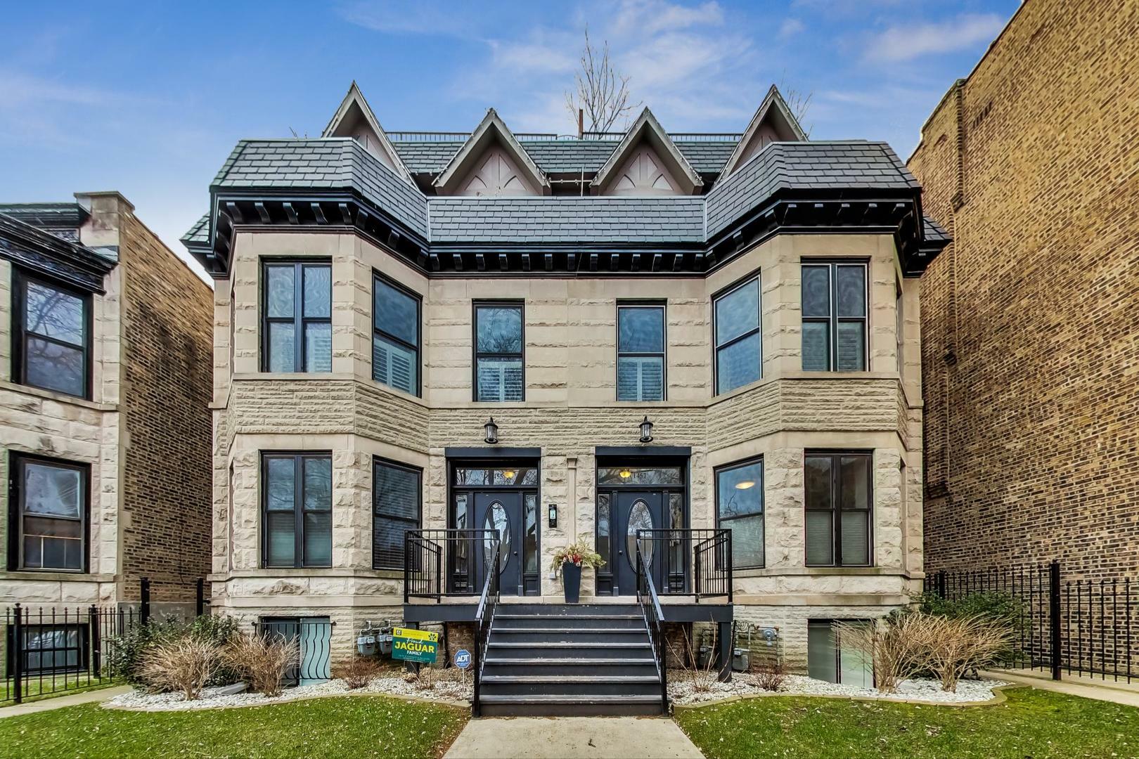 Property Photo: 1457 W Carmen Avenue 1W IL 60640