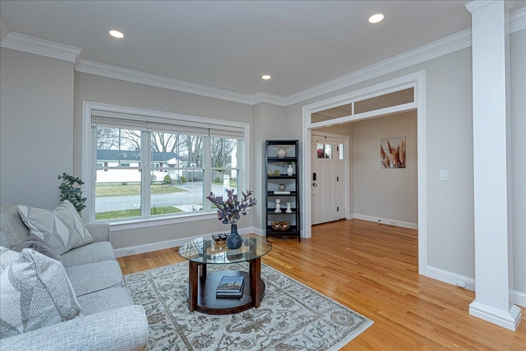 Property Photo: 31 Newbridge Ave MA 01803