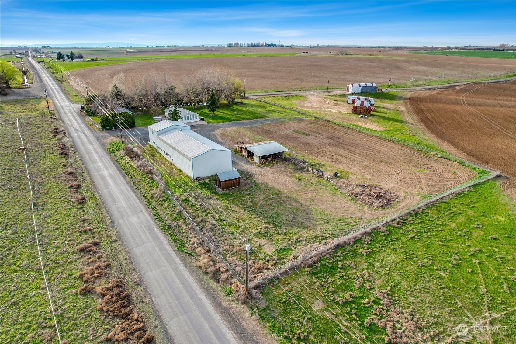 Property Photo: 19524 SE Rd 1 WA 98857