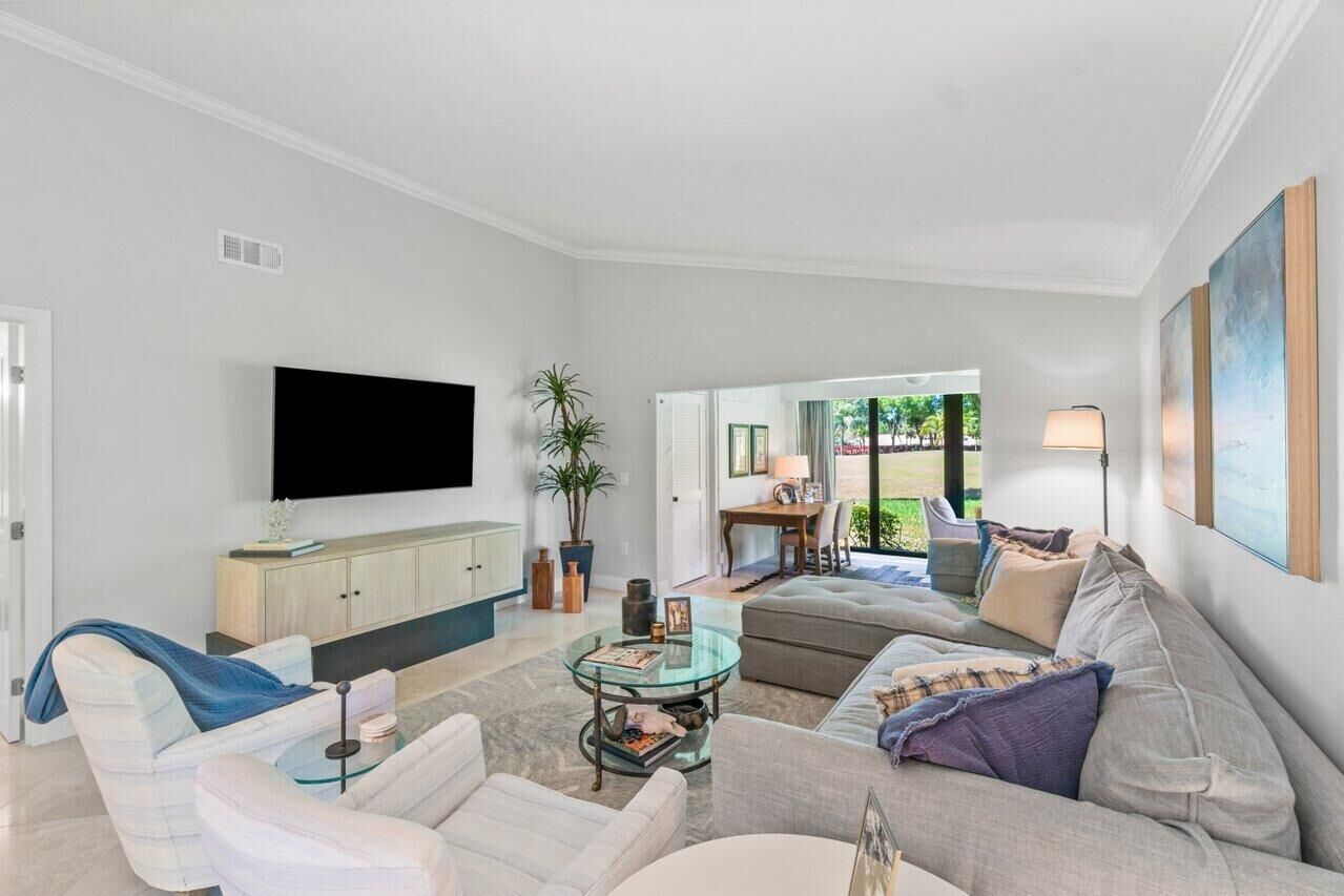 Property Photo: 20 Stratford Drive D FL 33436