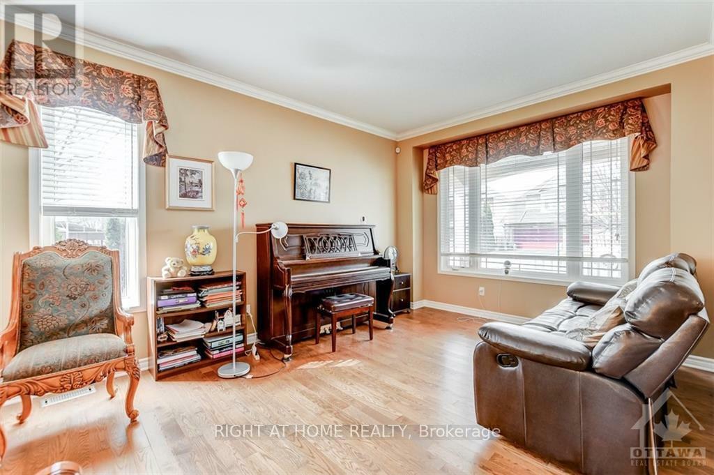 Property Photo: 37 Quarry Ridge Drive ON K1C 7S1
