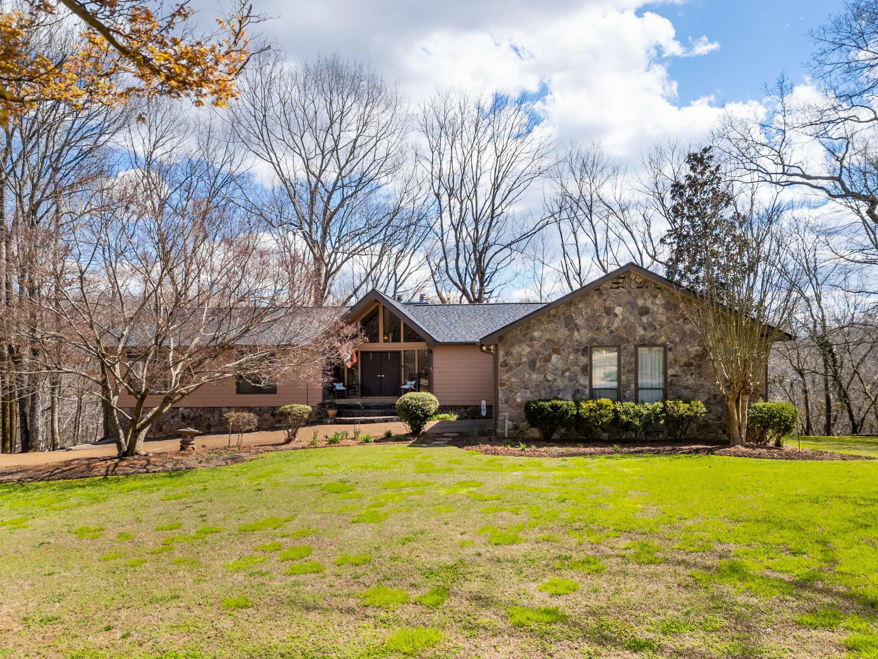 5516 Mill Stone Dr  Ooltewah TN 37363 photo