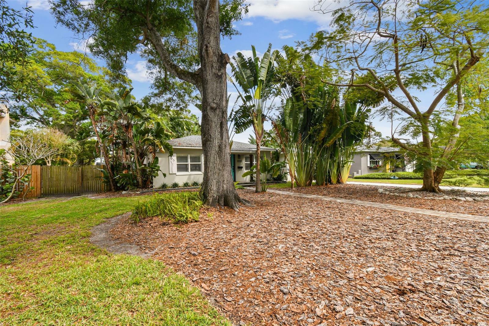 Property Photo:  3241 13th Street N  FL 33704 