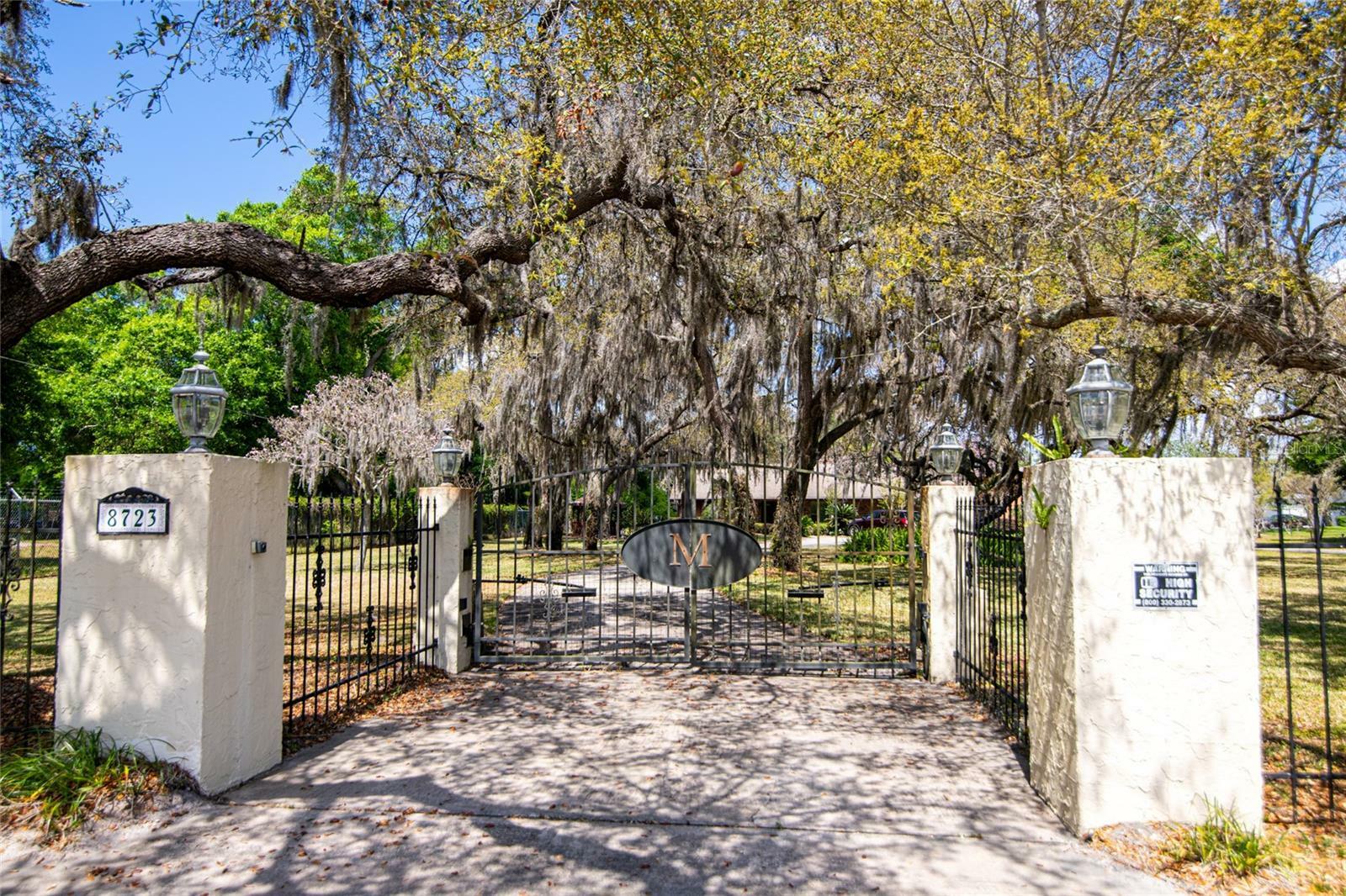 Property Photo: 8723 A D Mims Road FL 32818
