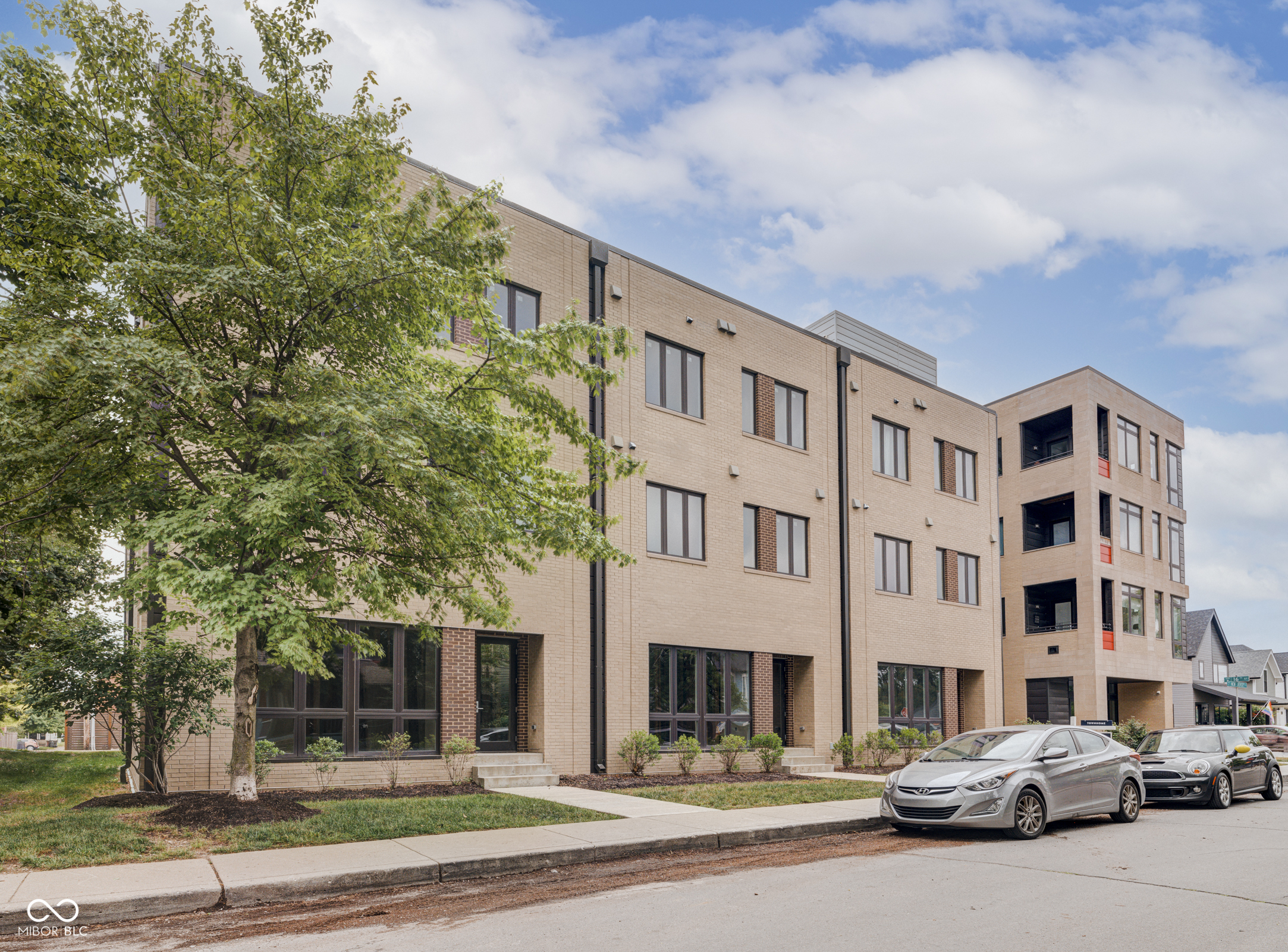 Property Photo: 319 E 16th Street 207 IN 46202