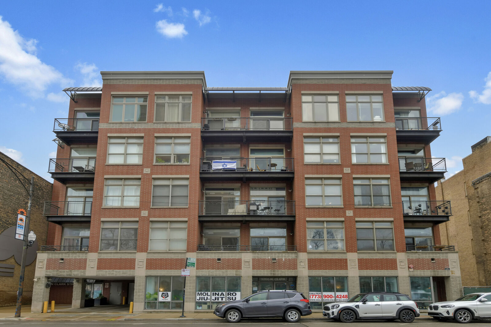 Property Photo: 3260 N Clark Street 407 IL 60657