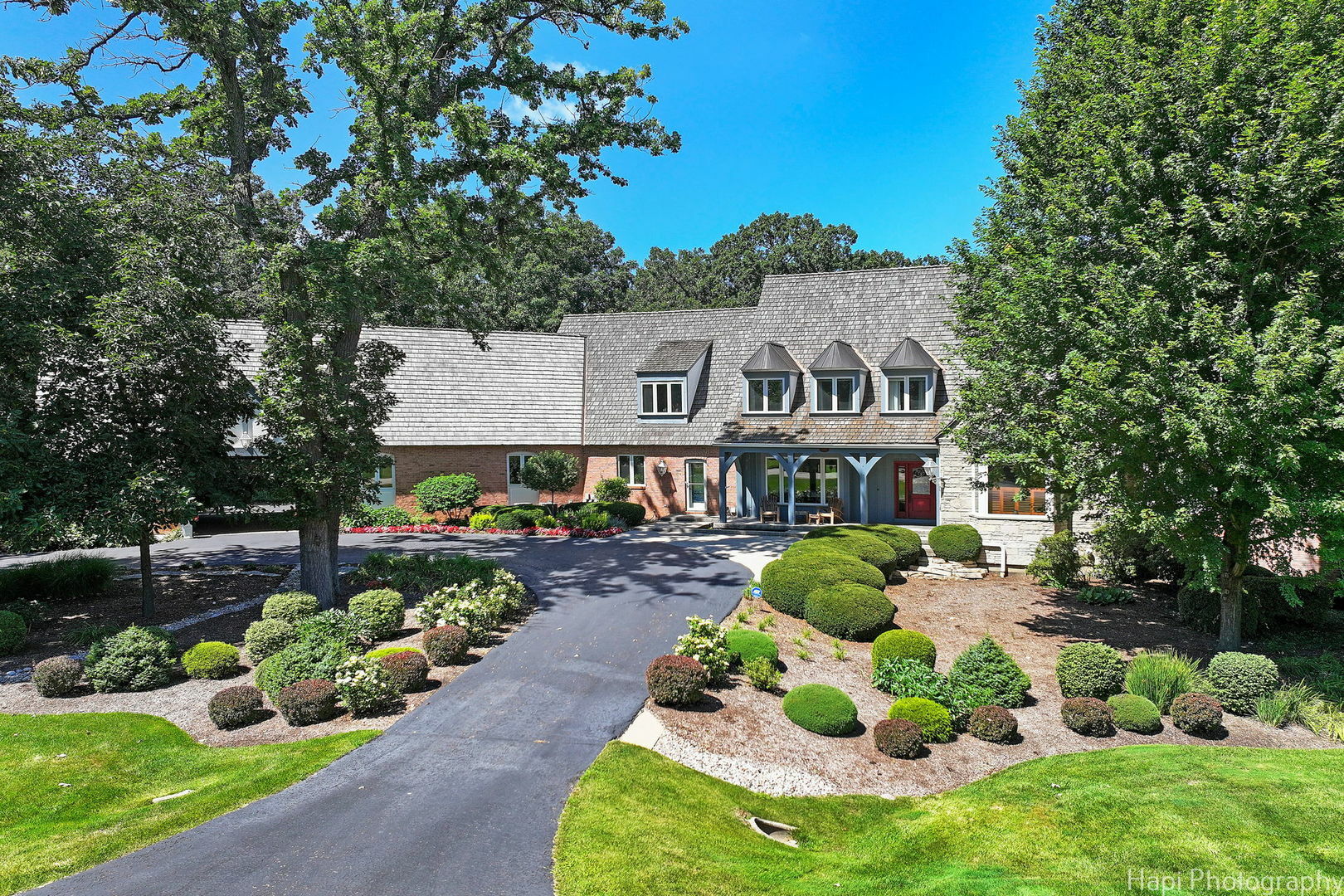 Property Photo: 126 N Wynstone Drive IL 60010