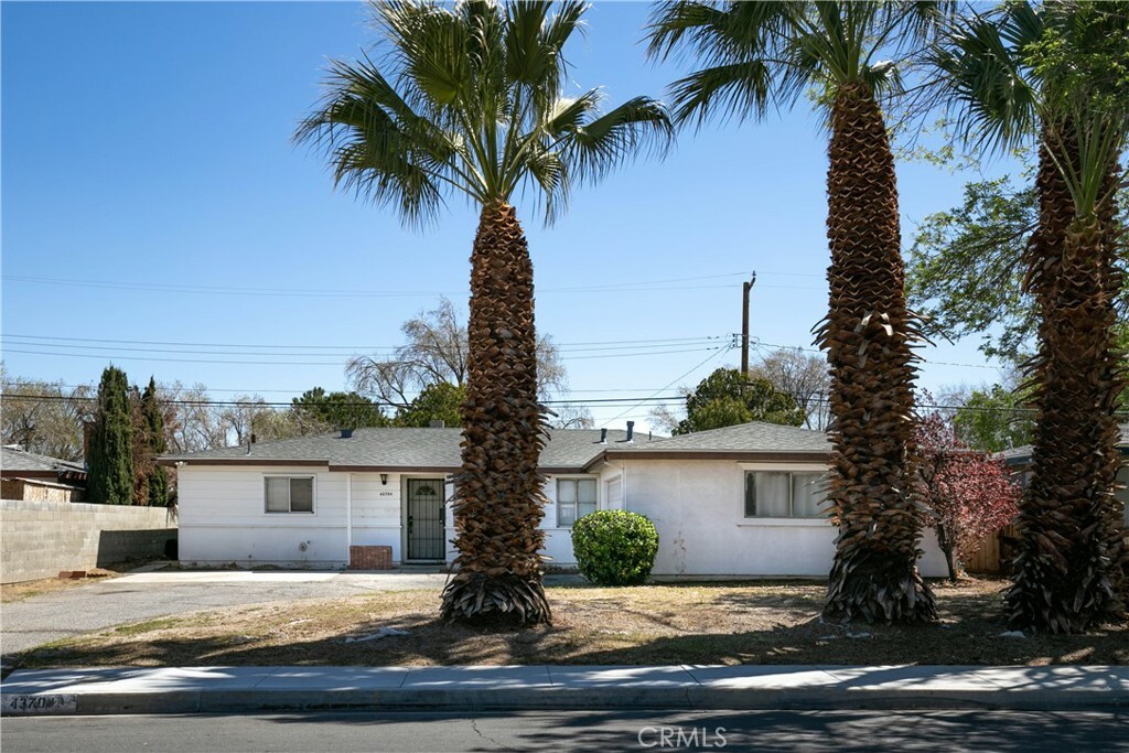 Property Photo:  43704 Gadsden Avenue  CA 93534 