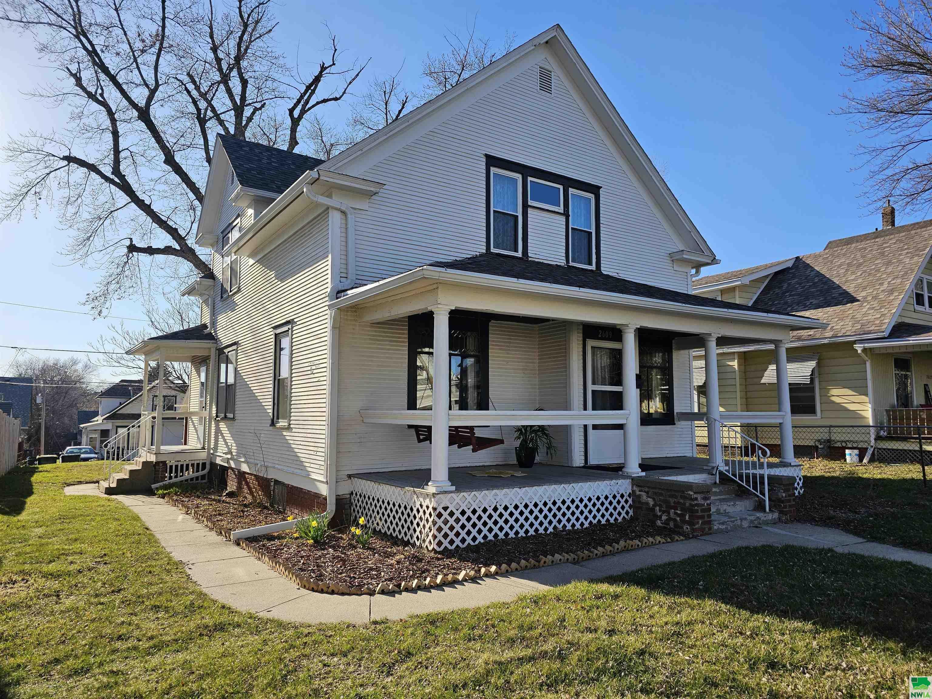 Property Photo:  2609 McFaul St  IA 51104 