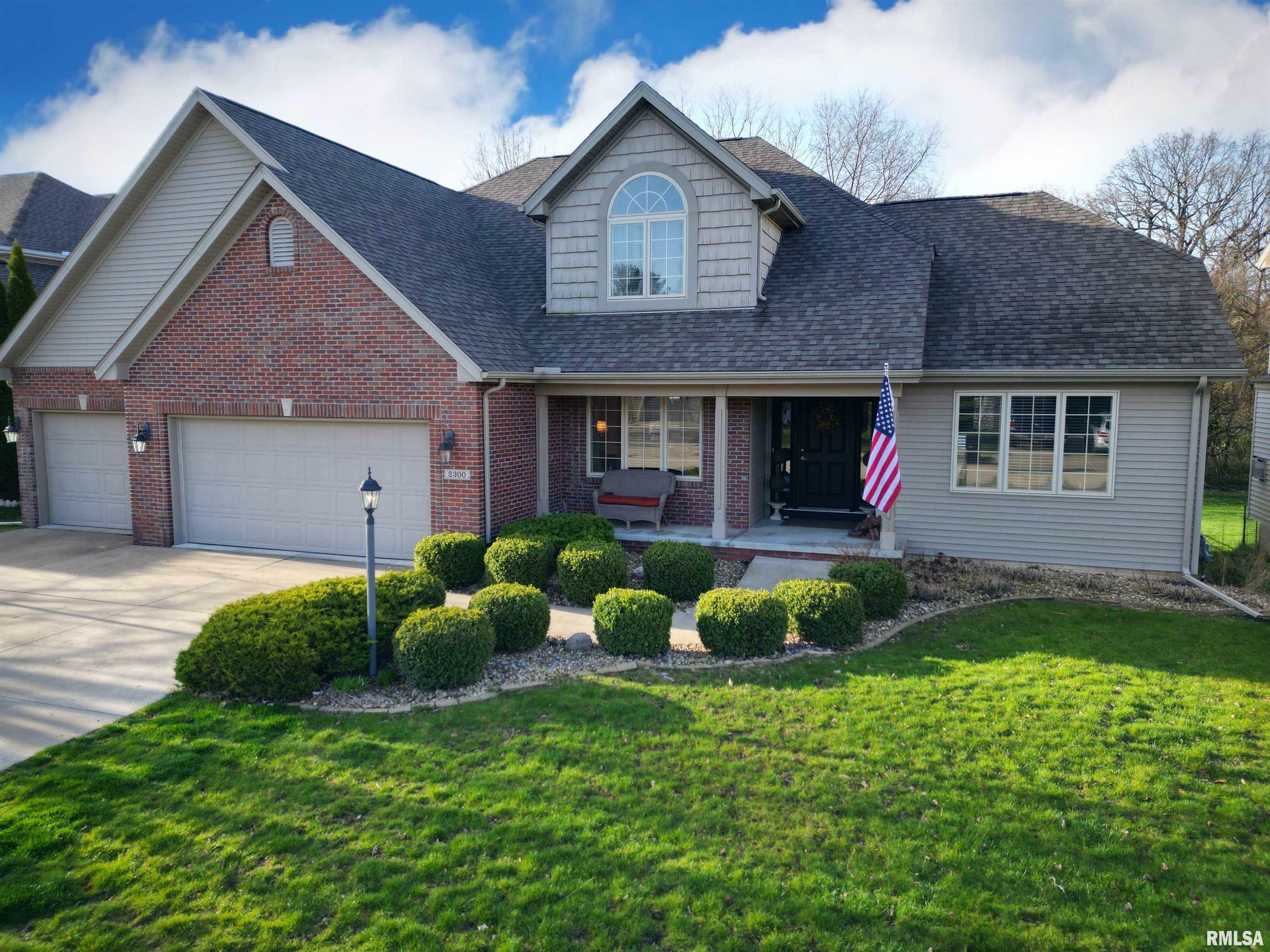 Property Photo: 2300 W Paddington Court IL 61615