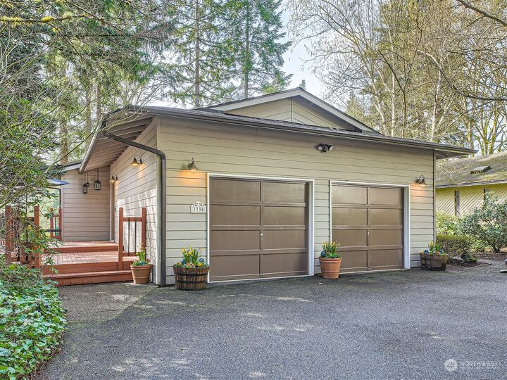 Property Photo:  3335 166th Place SE  WA 98008 