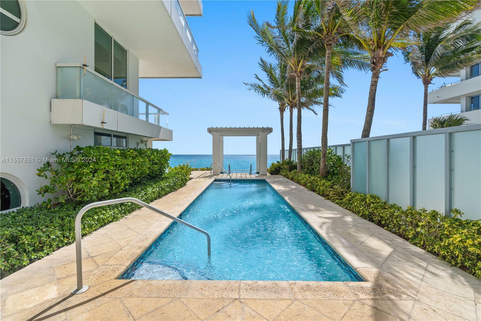 Property Photo:  4391 Collins Ave 512  FL 33140 