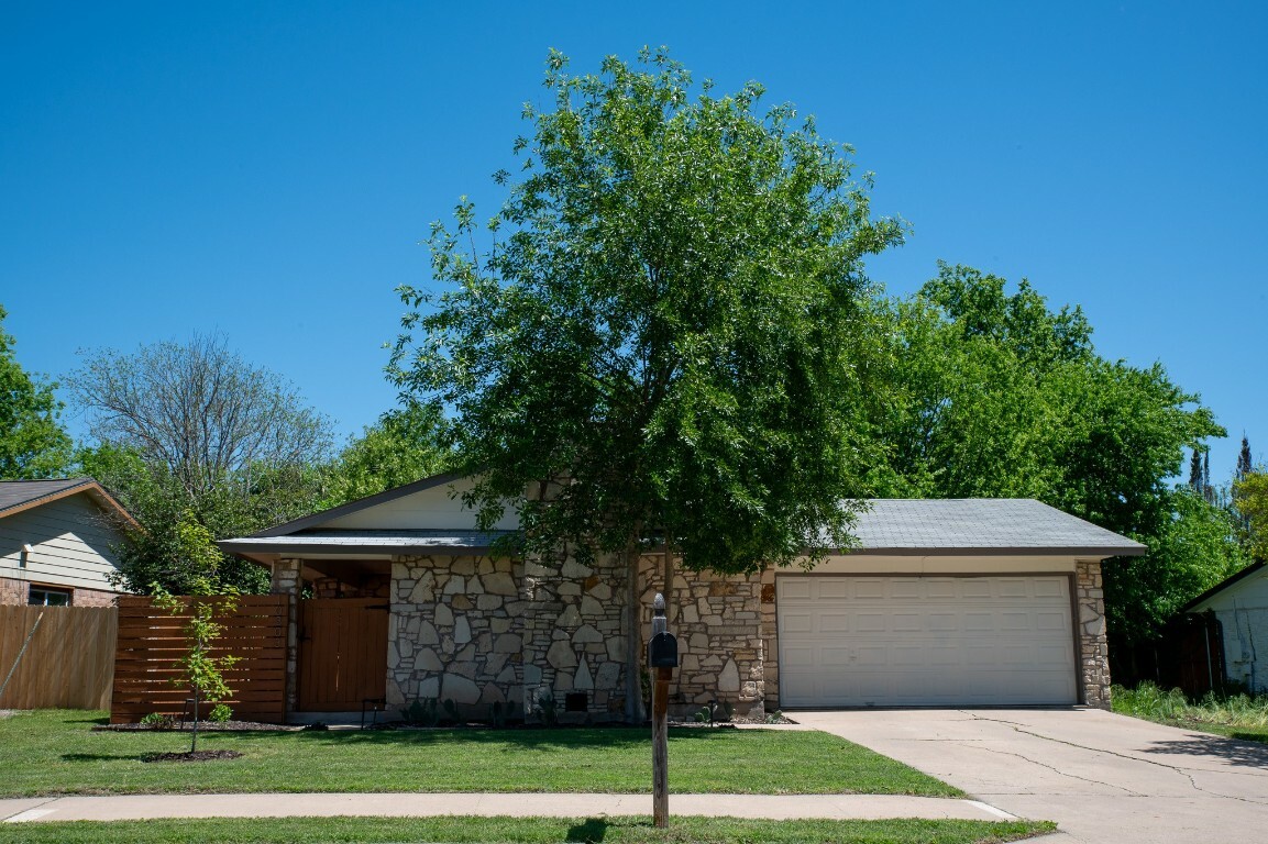 Property Photo:  10303 Quail Ridge Drive  TX 78758 