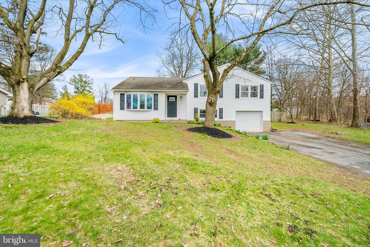 Property Photo:  926 Fairmont Road  PA 18077 