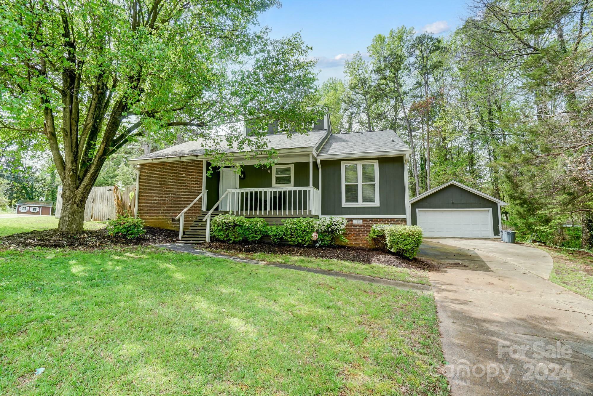 Property Photo:  9526 Wood Beam Court  NC 28227 